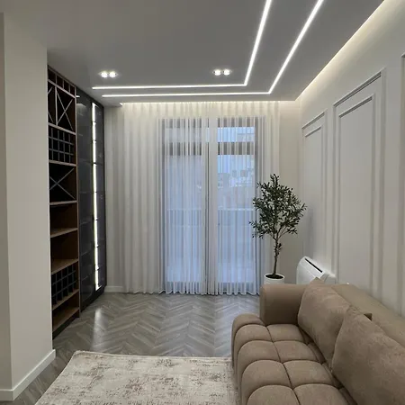 Luxury דירה